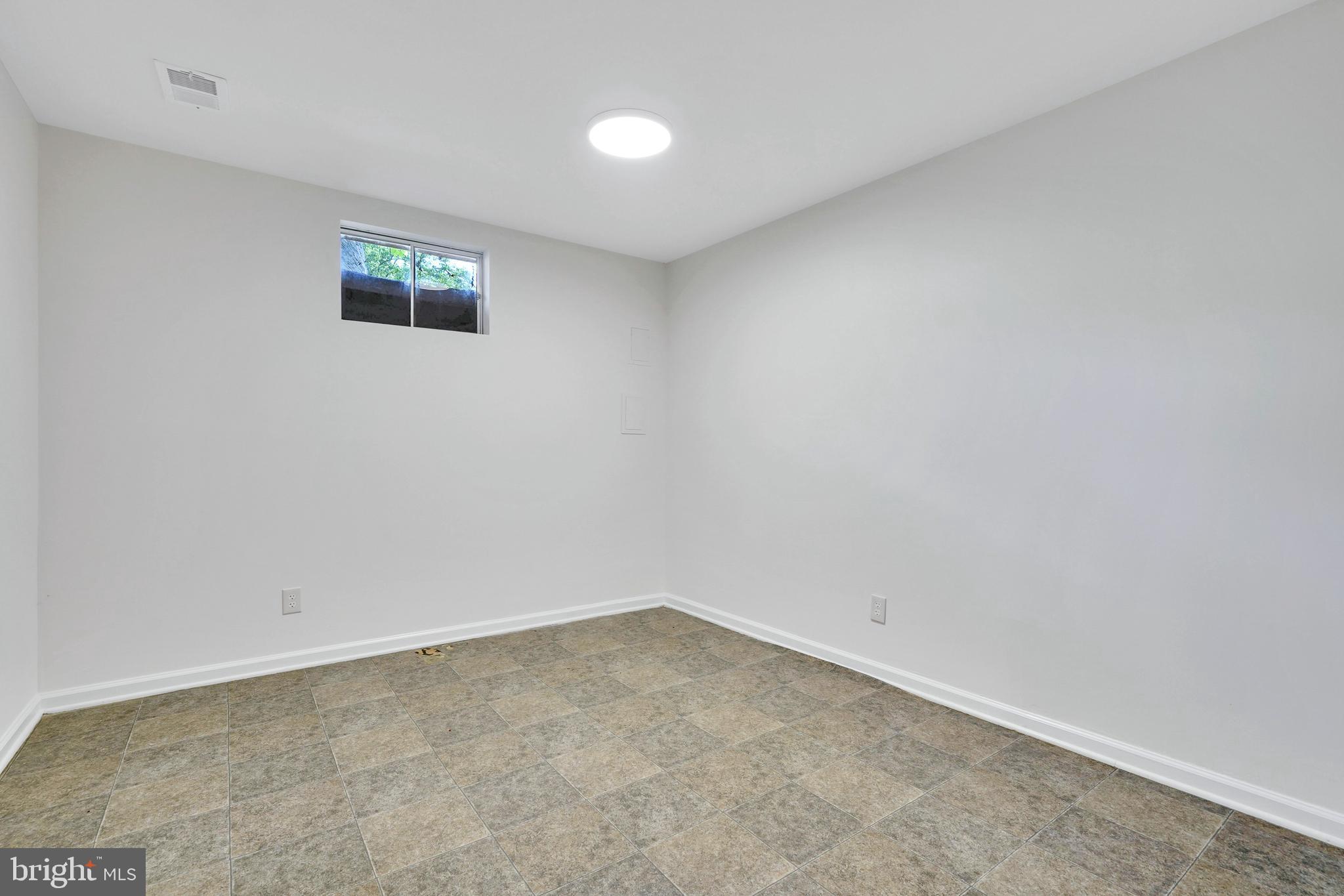 WOODLAWN MEWS - Residential