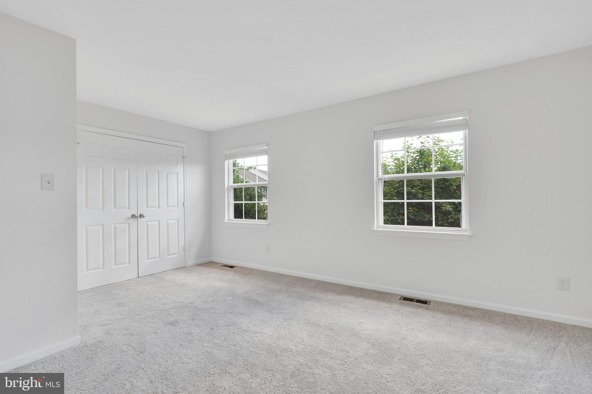 WOODLAWN MEWS - Residential