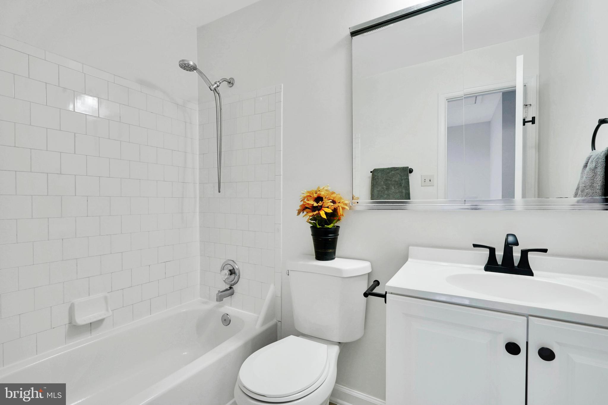 WOODLAWN MEWS - Residential