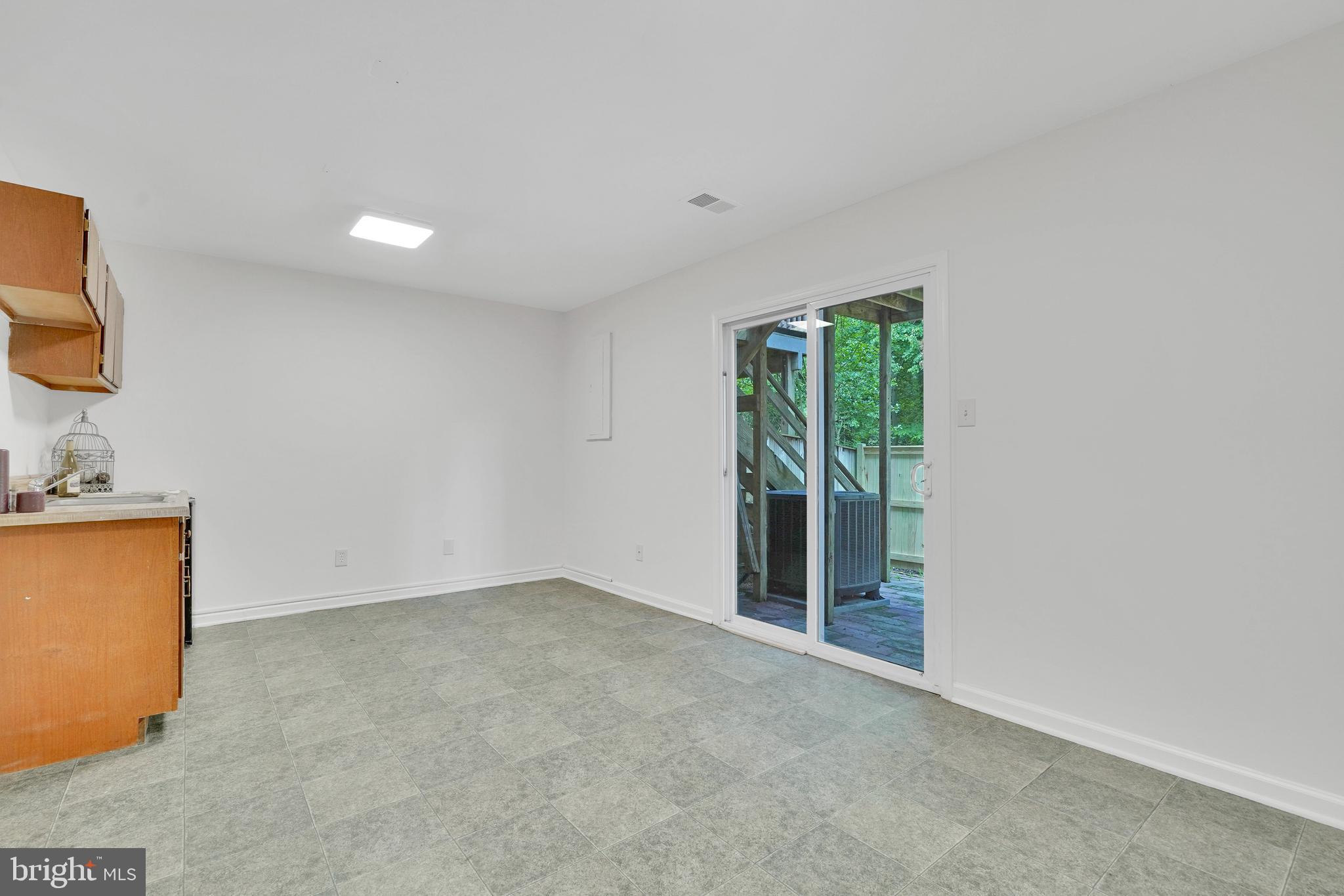 WOODLAWN MEWS - Residential