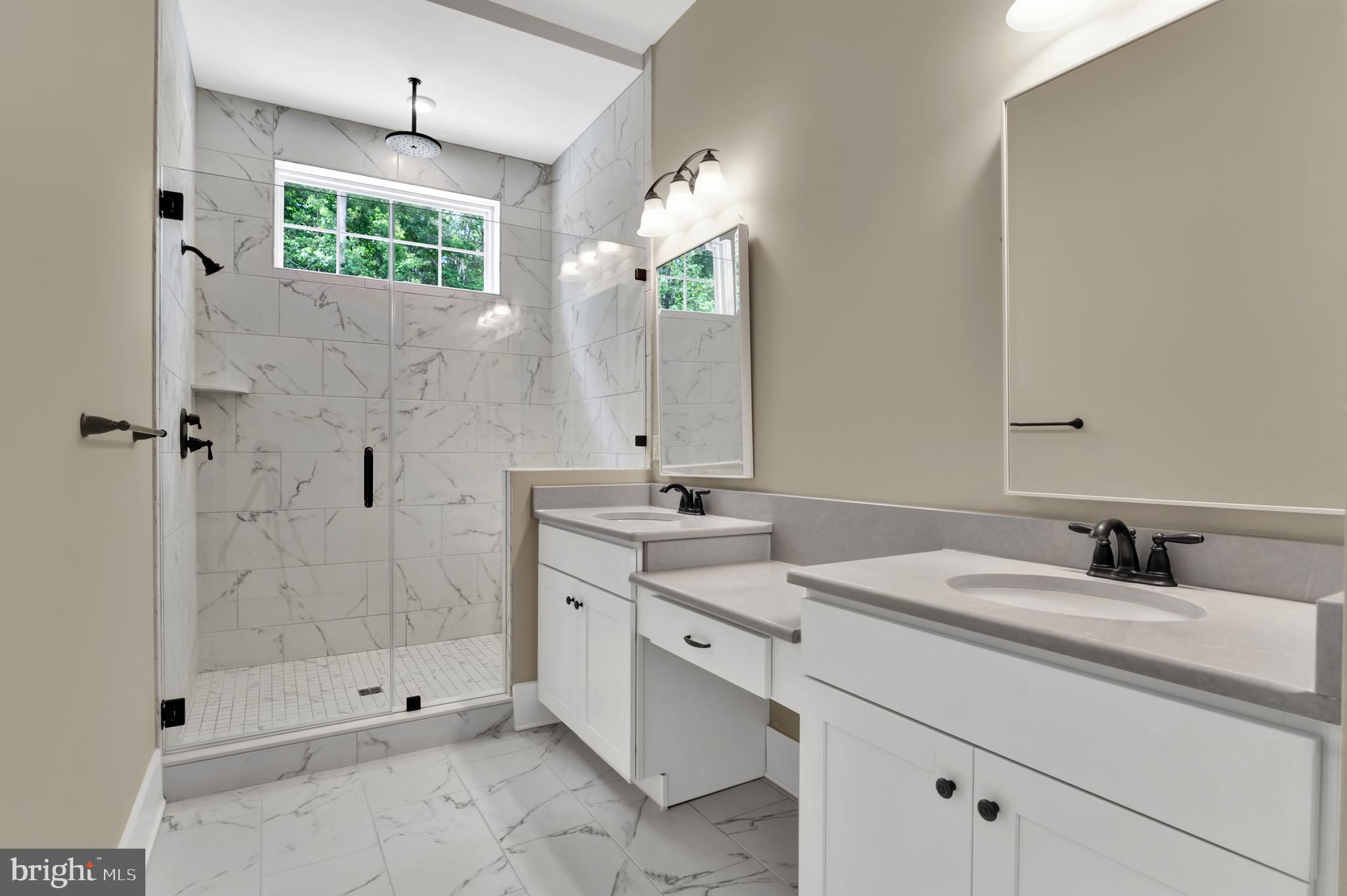 BAYWOOD - Residential