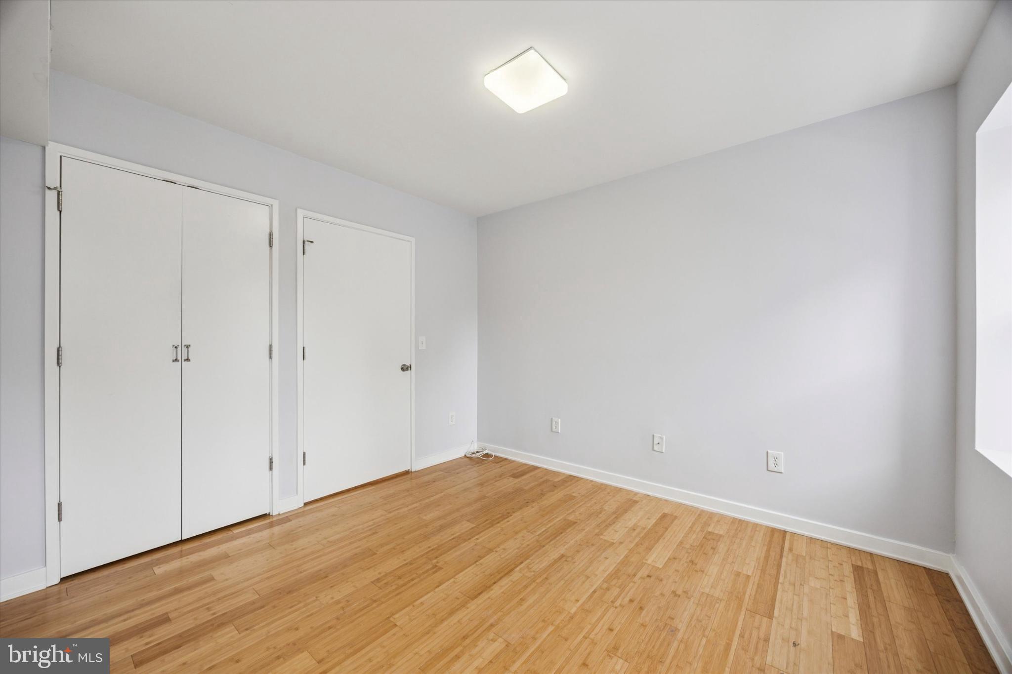 EAST KENSINGTON - Residential