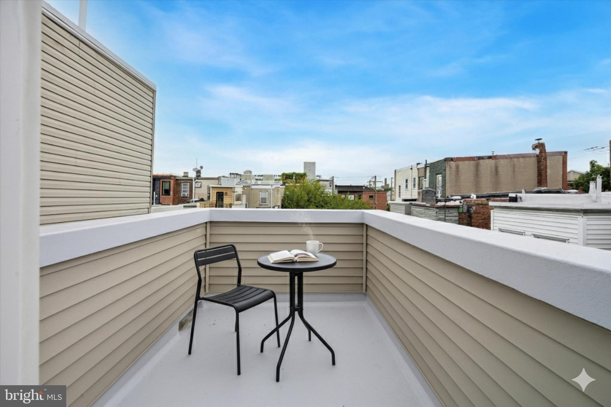 EAST KENSINGTON - Residential