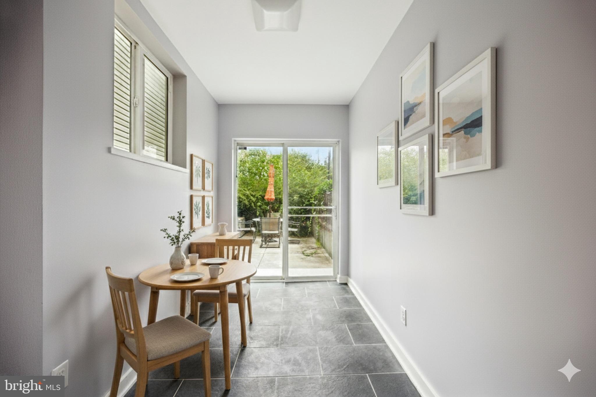 EAST KENSINGTON - Residential