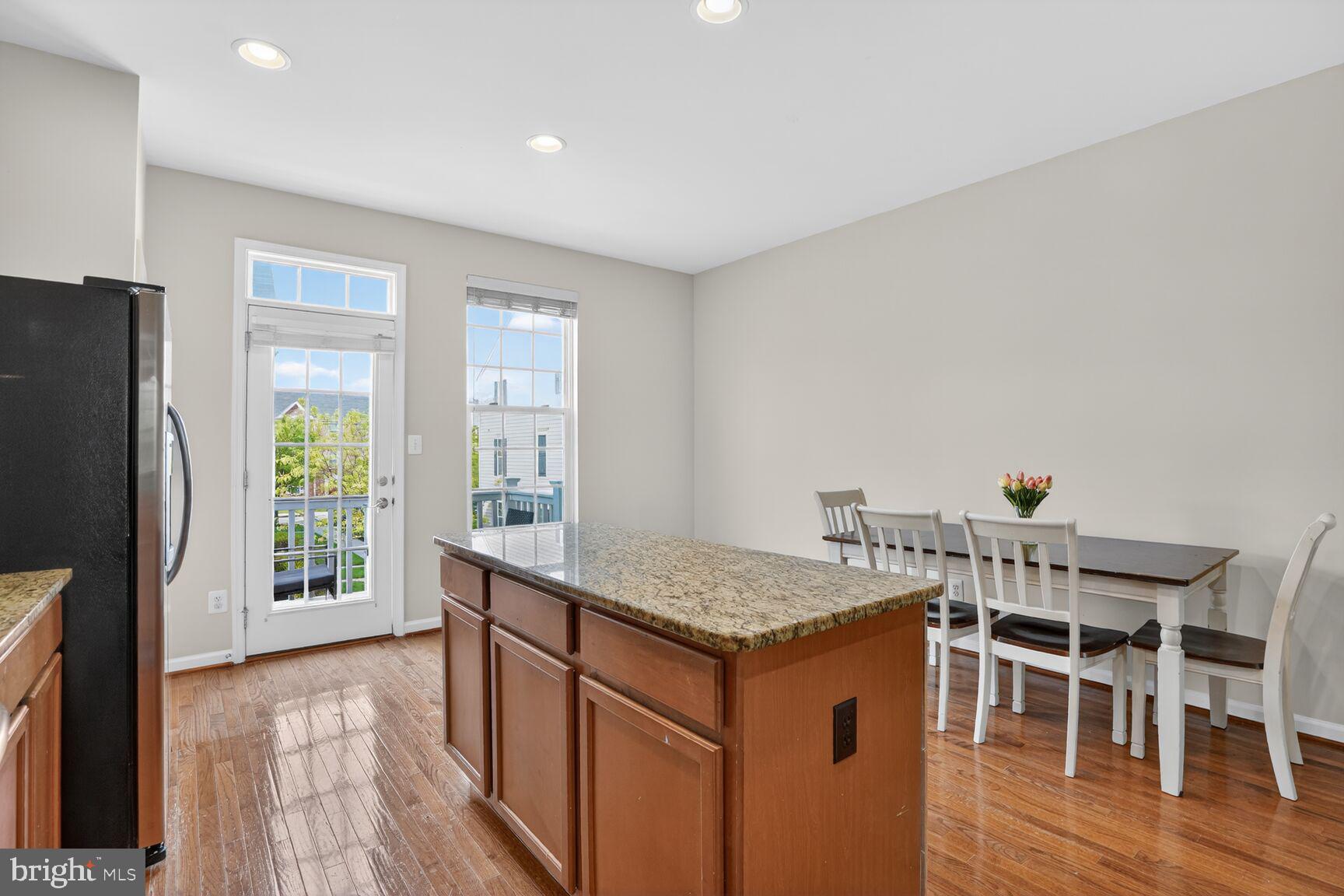 HEATHCOTE COMMONS - Residential