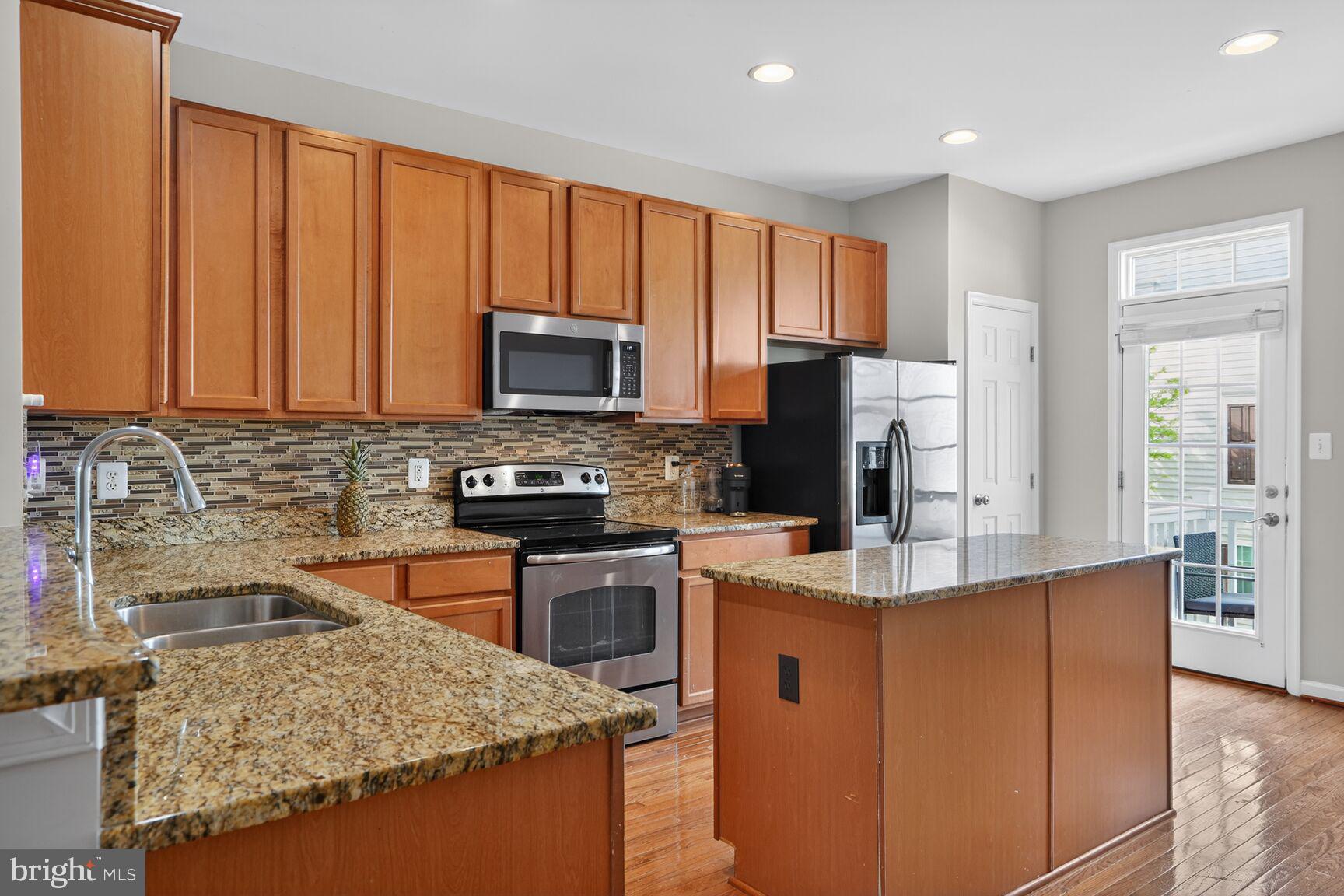 HEATHCOTE COMMONS - Residential