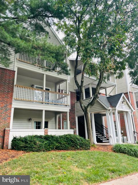 PENDERBROOK SQUARE CONDOMINIUMS - Residential Lease