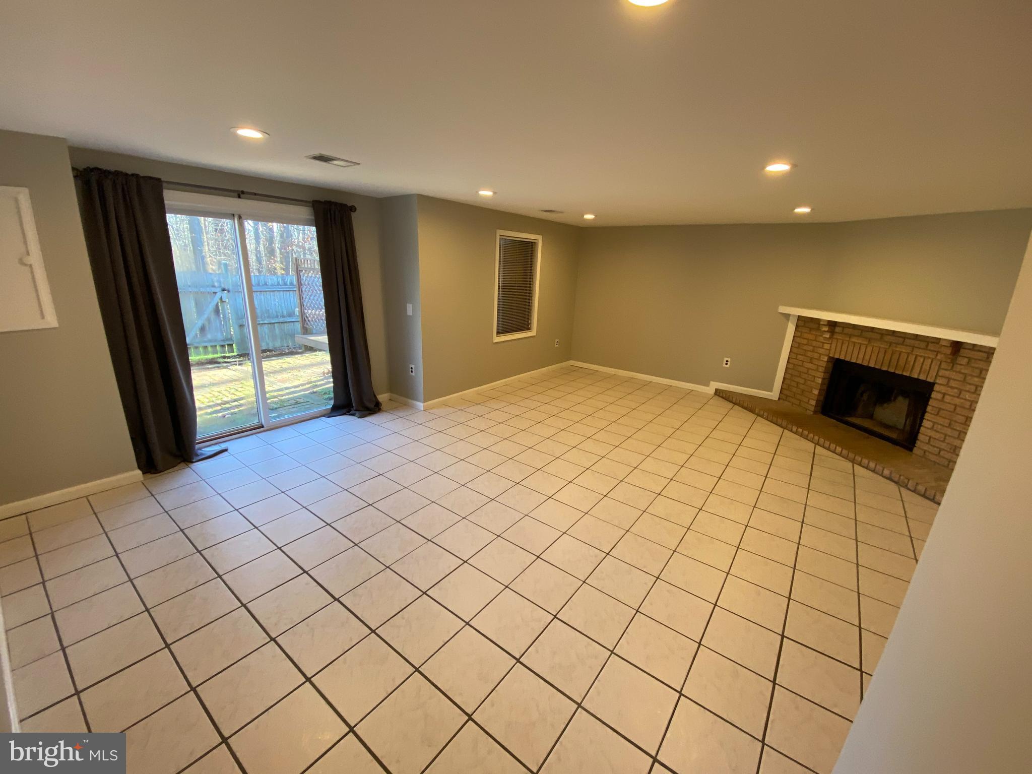 CARDINAL GLEN - Residential Lease