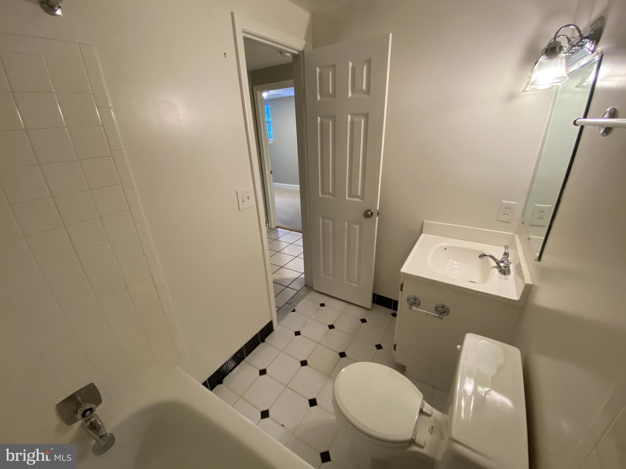 CARDINAL GLEN - Residential Lease