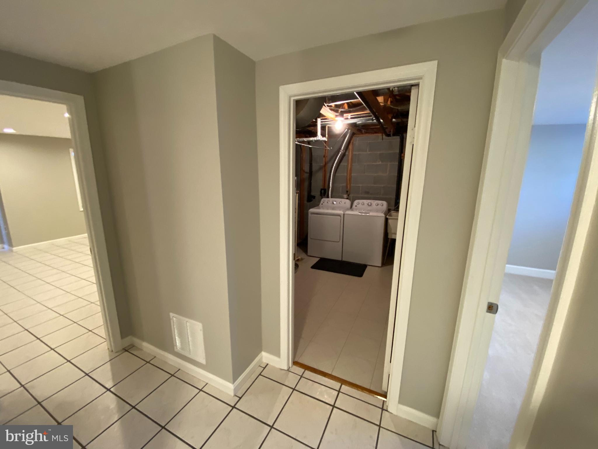 CARDINAL GLEN - Residential Lease