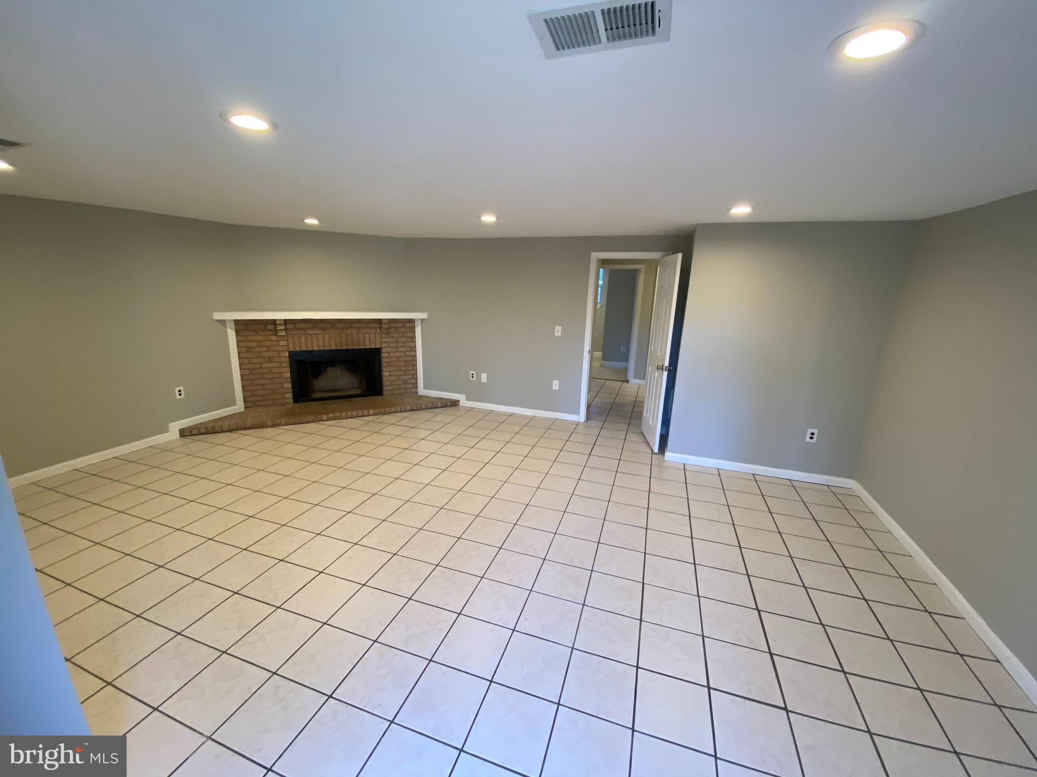 CARDINAL GLEN - Residential Lease