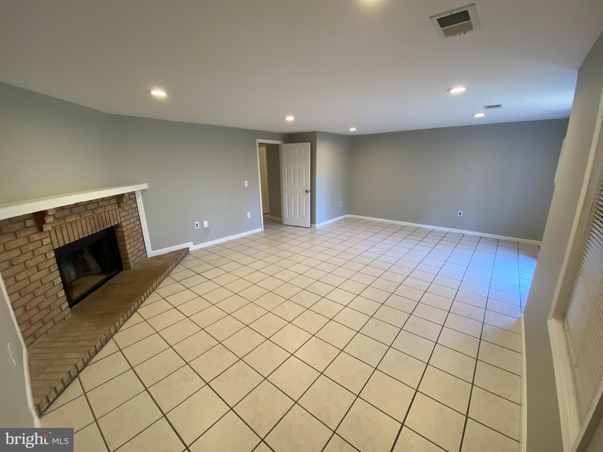 CARDINAL GLEN - Residential Lease