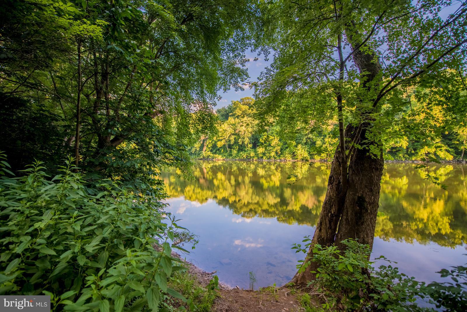 STEAMBOAT RUN - Residential