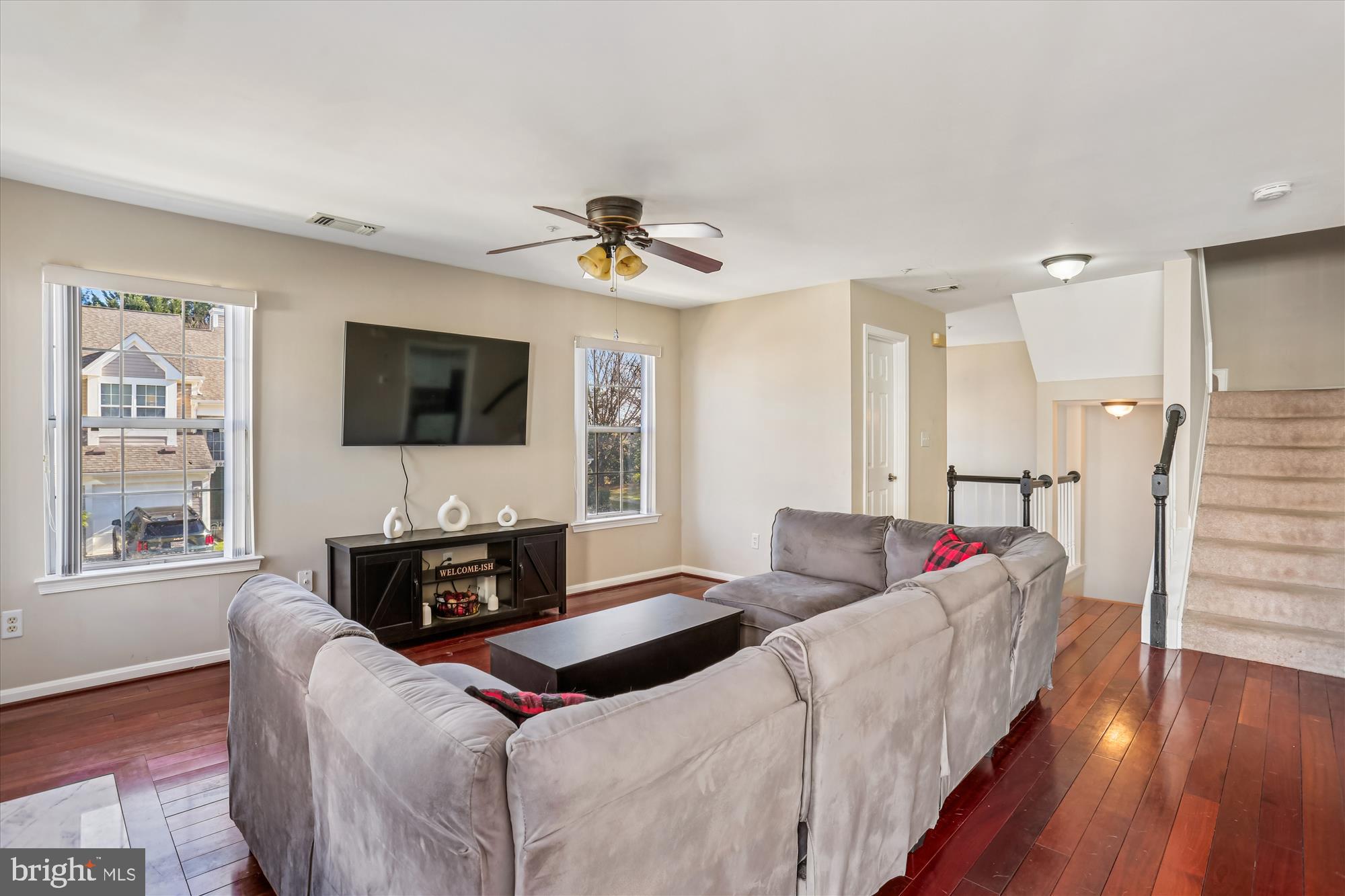 19932 DUNSTABLE CIRCLE 202