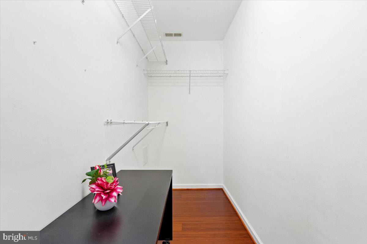 BULL RUN CONDO - Residential Lease