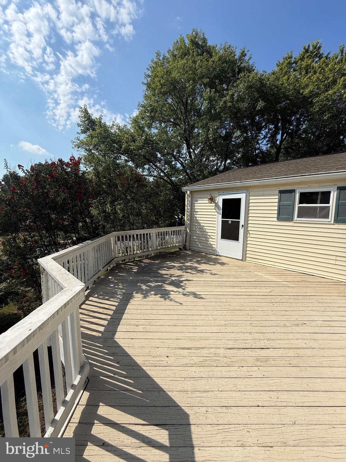 PLEASANT VALLEY - Residential Lease