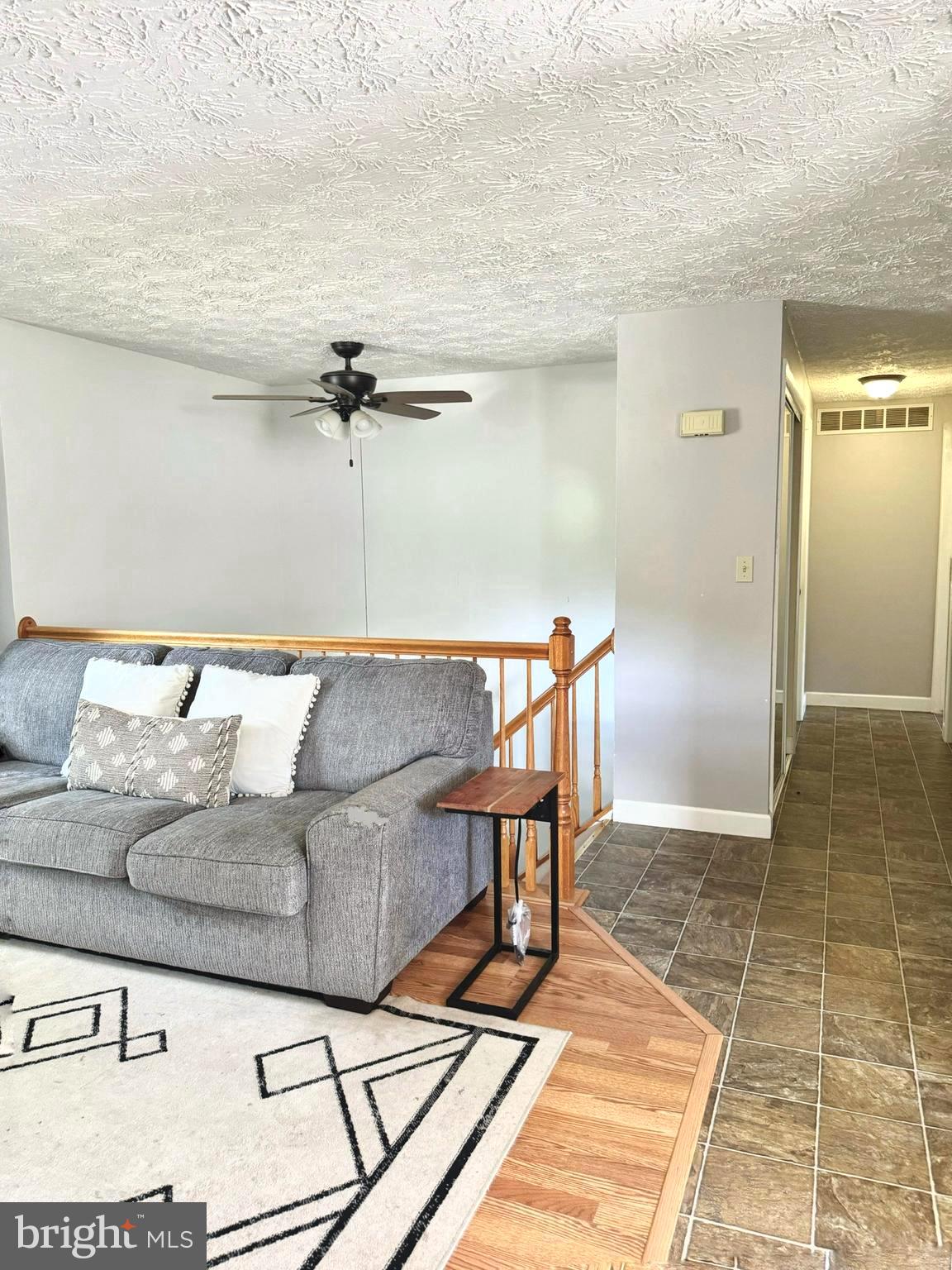 PLEASANT VALLEY - Residential Lease