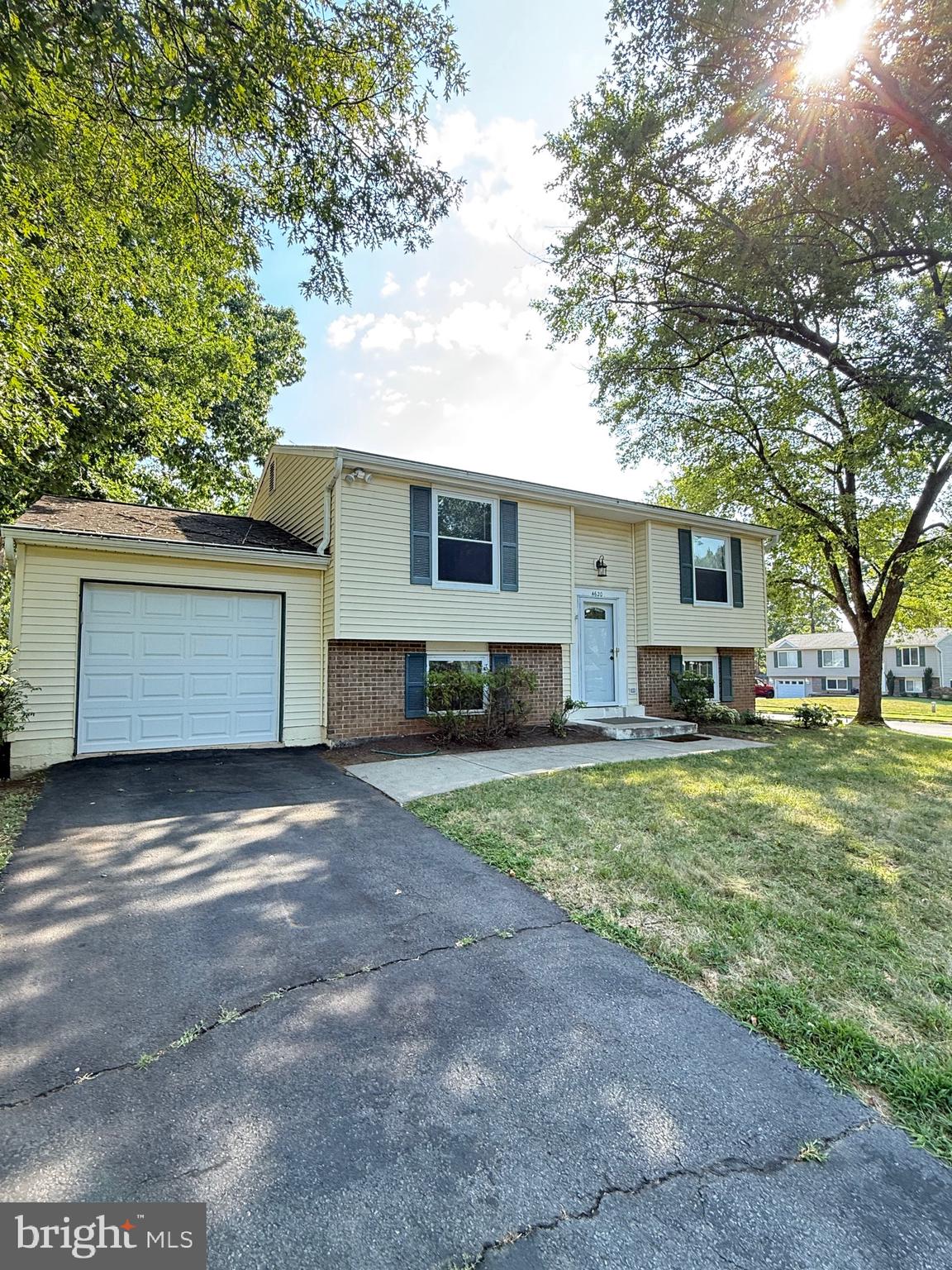 PLEASANT VALLEY - Residential Lease