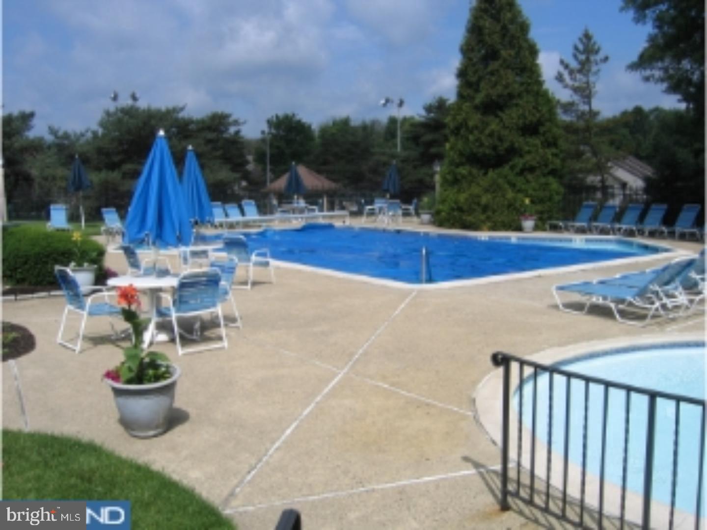 HAMPTON GREENS - Residential