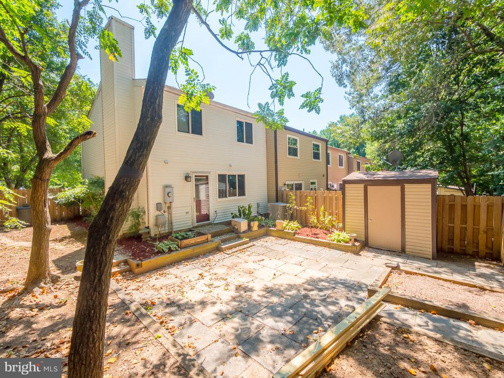 NEWINGTON FOREST - Residential