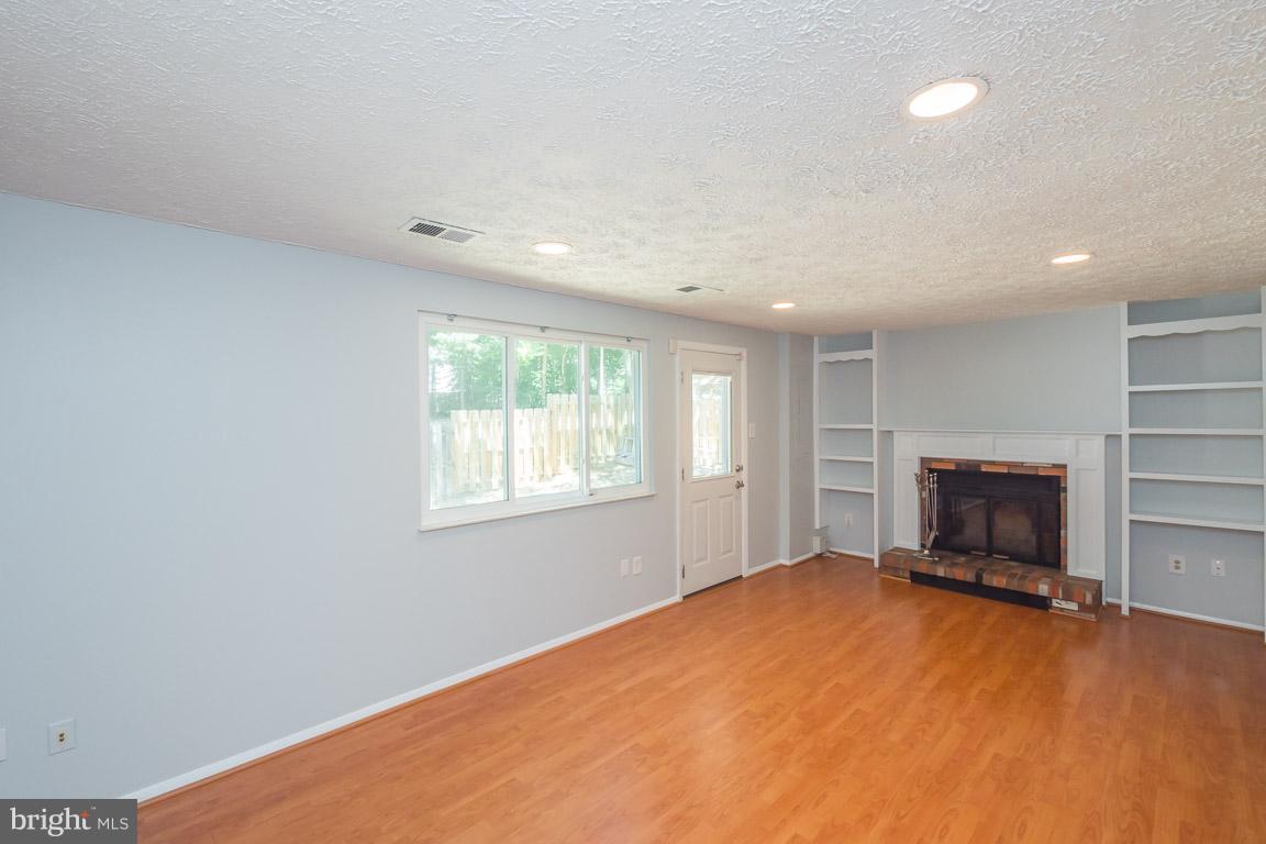 NEWINGTON FOREST - Residential