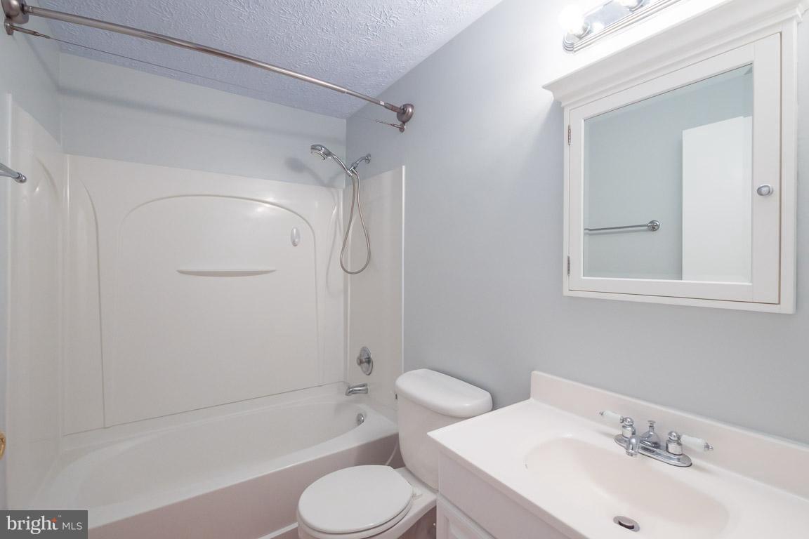 NEWINGTON FOREST - Residential