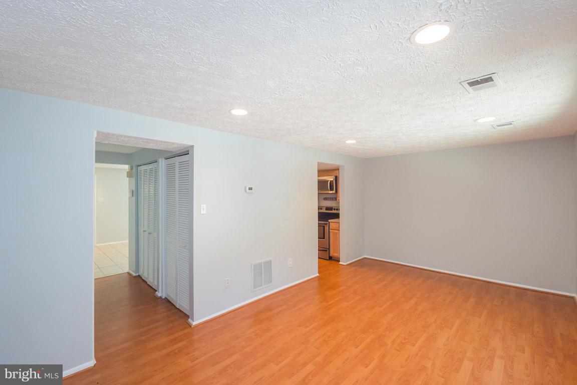 NEWINGTON FOREST - Residential