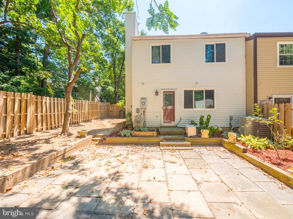 NEWINGTON FOREST - Residential