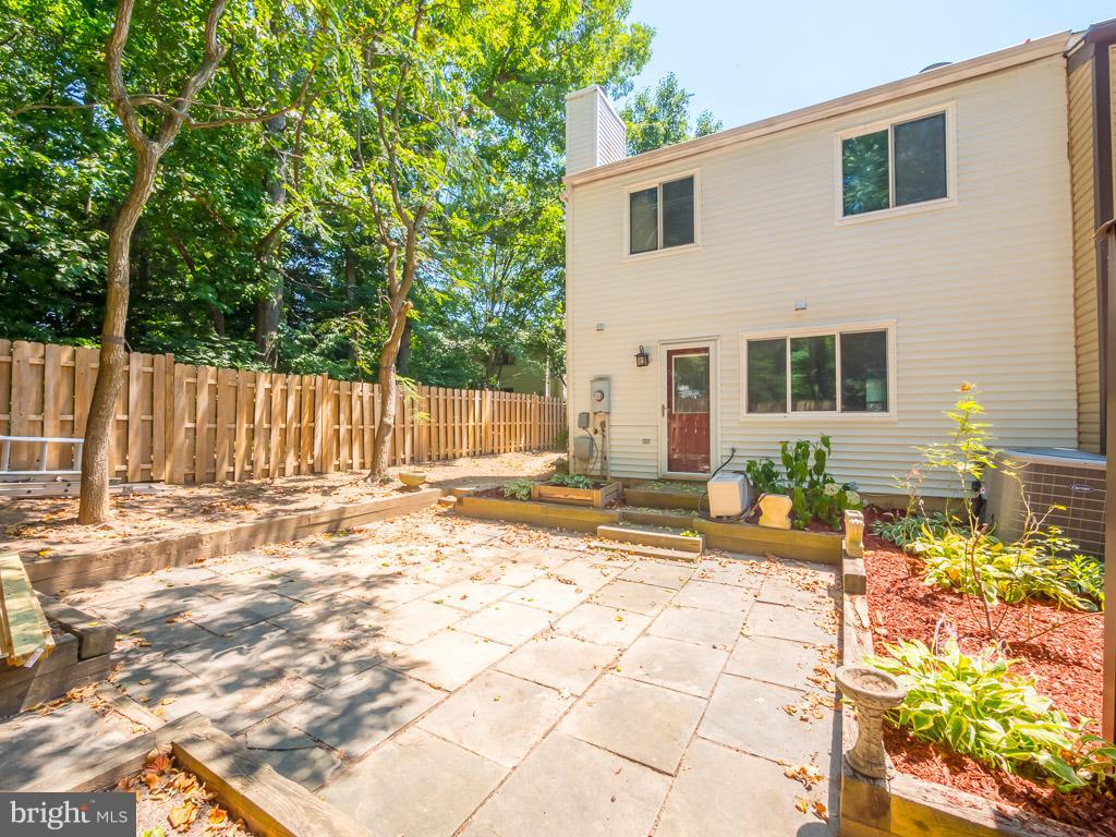 NEWINGTON FOREST - Residential