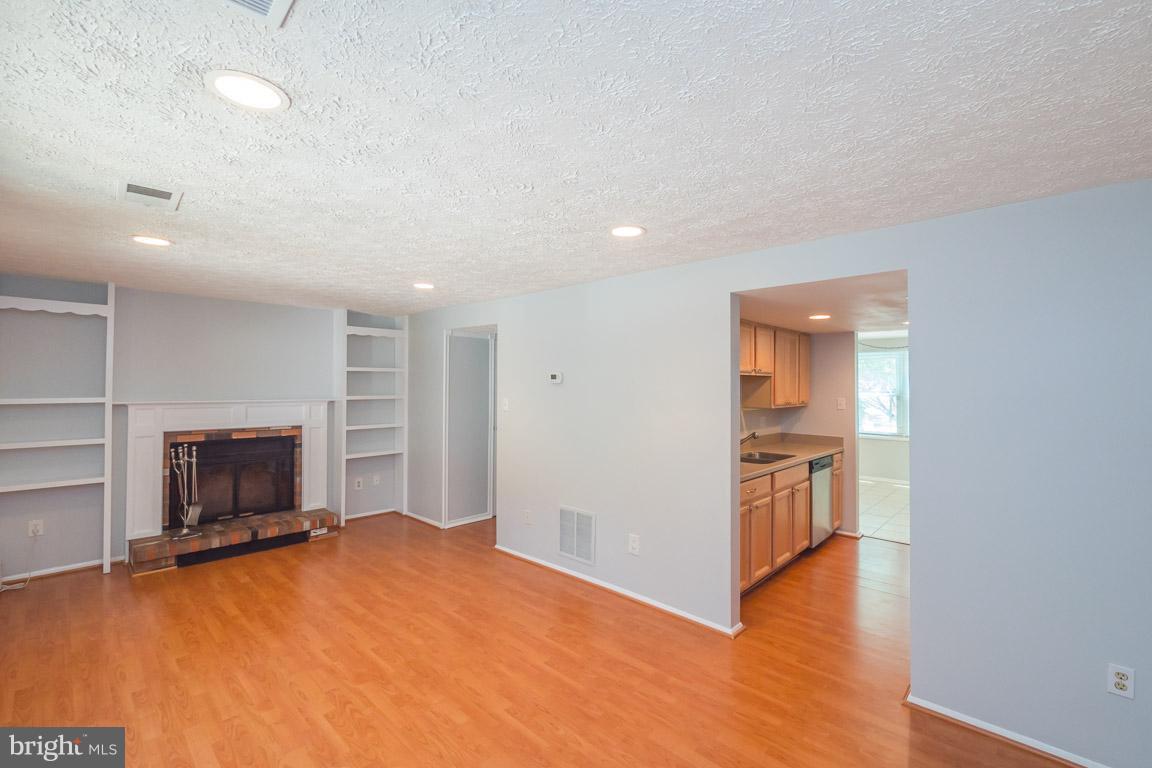 NEWINGTON FOREST - Residential