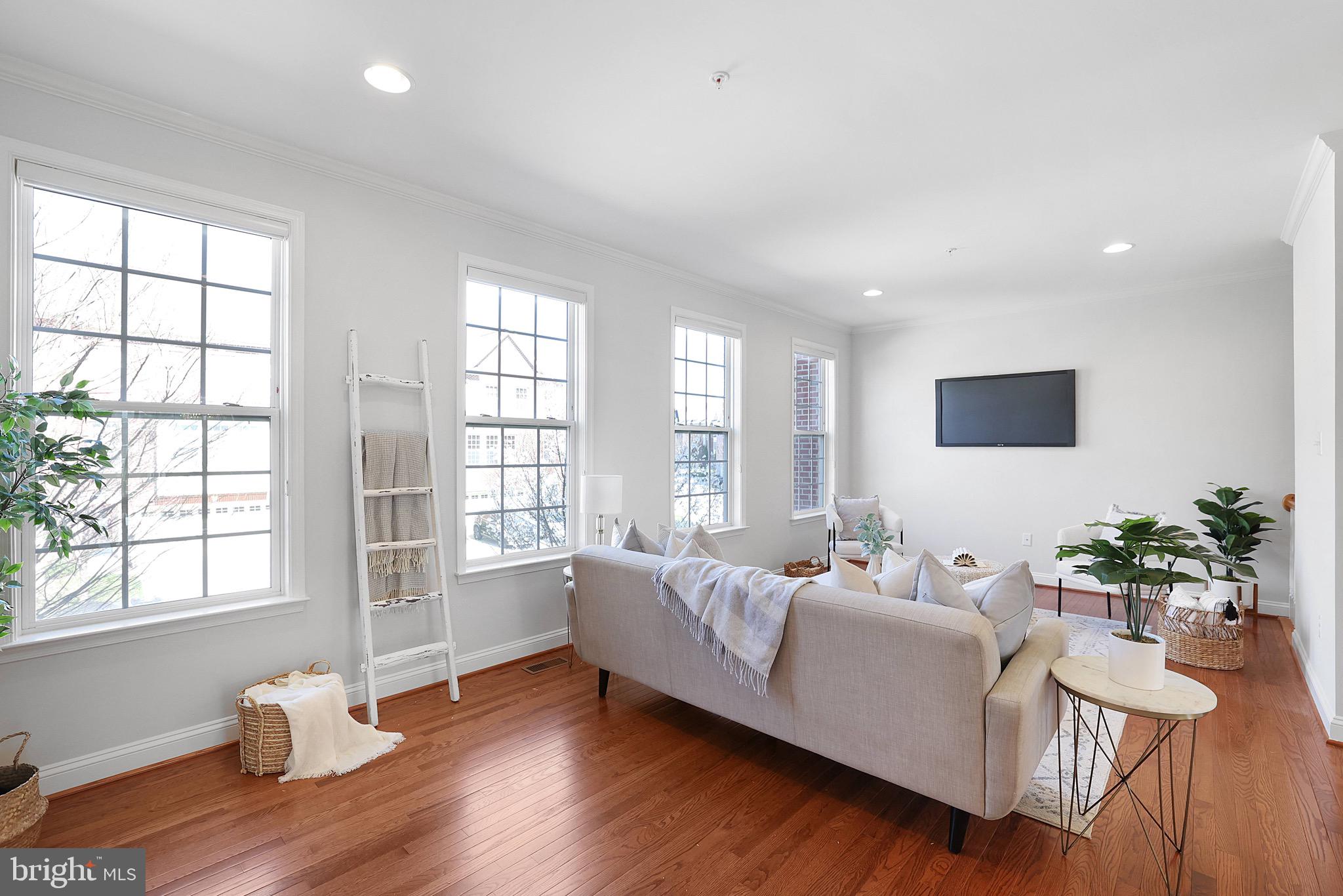 EMERSON - Residential