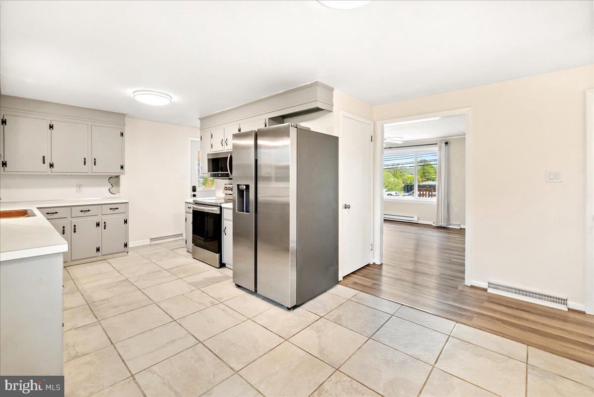 MYERSVILLE - Residential