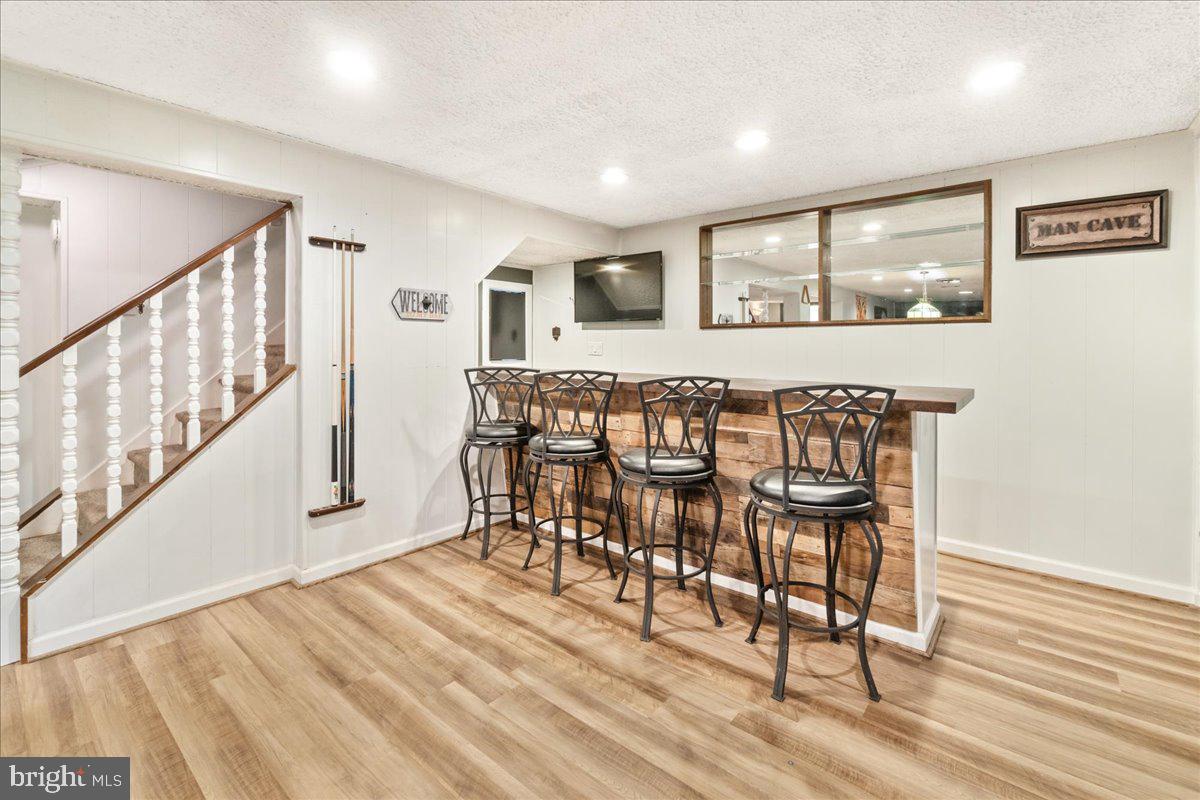 MYERSVILLE - Residential