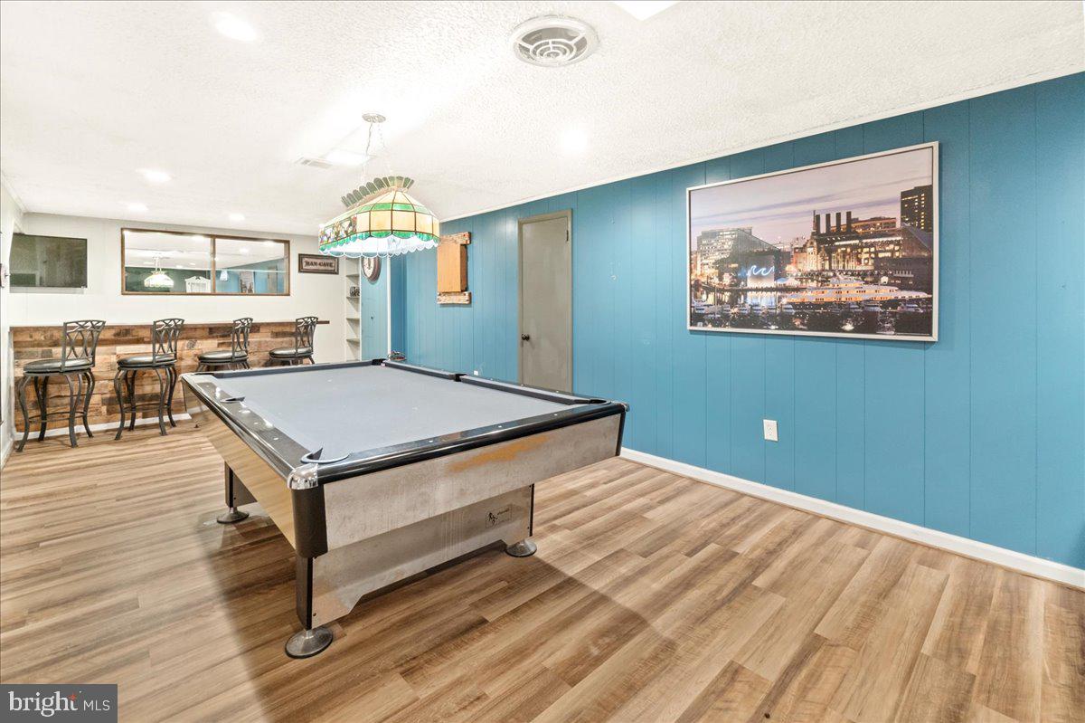 MYERSVILLE - Residential