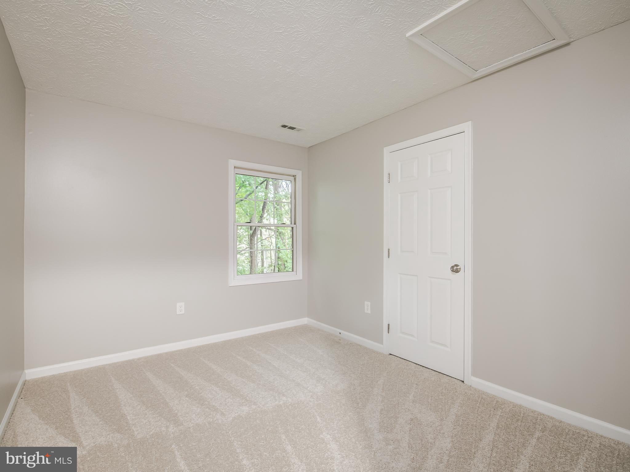 KINGS WOODS - Residential