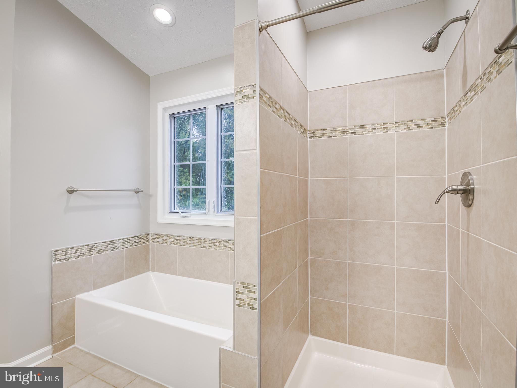 KINGS WOODS - Residential