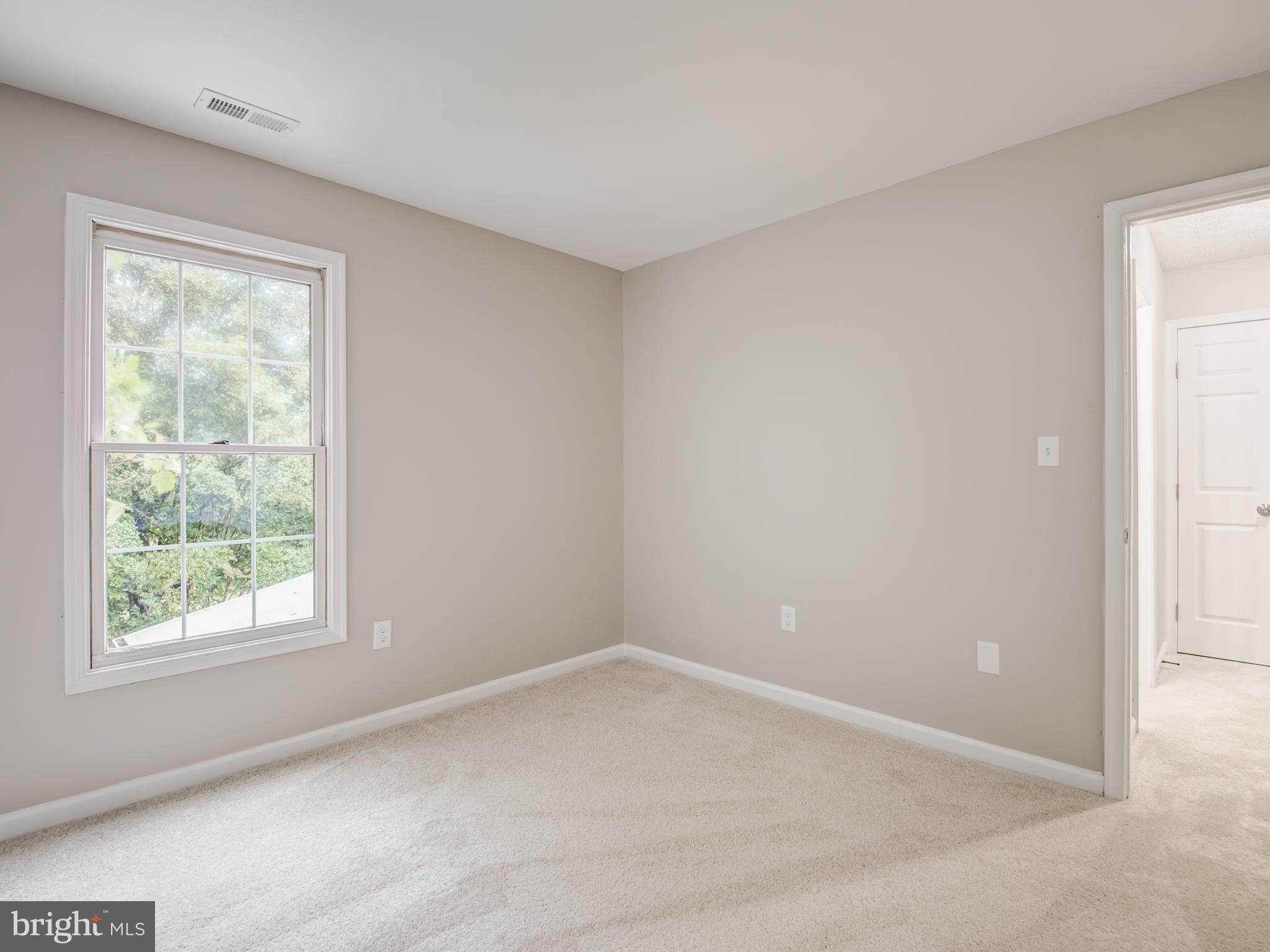 KINGS WOODS - Residential