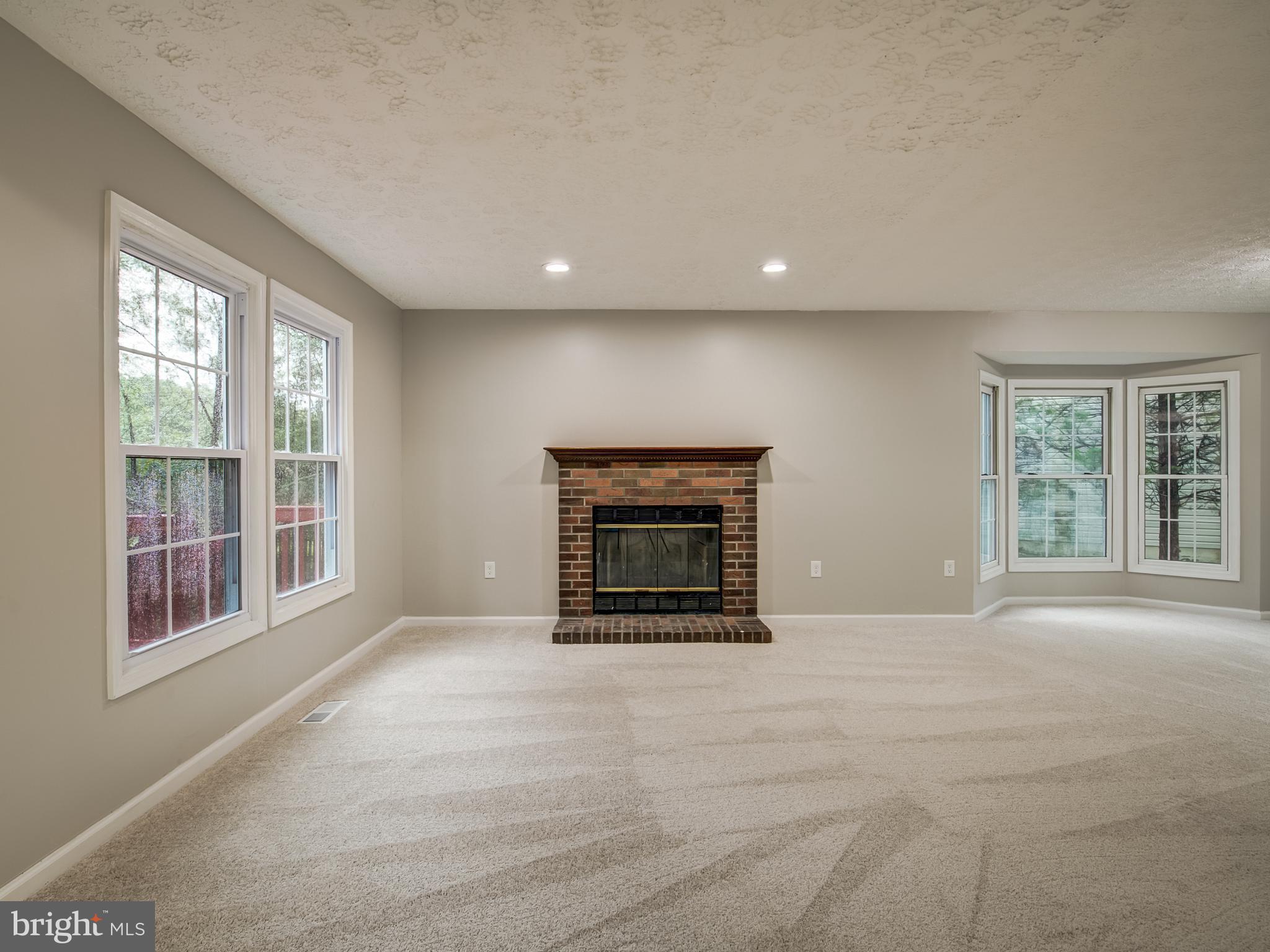 KINGS WOODS - Residential