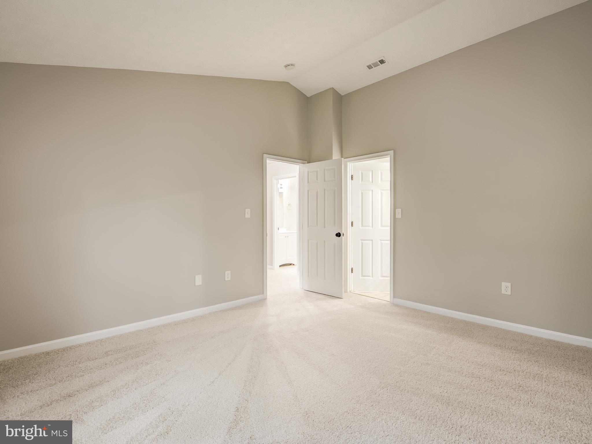 KINGS WOODS - Residential