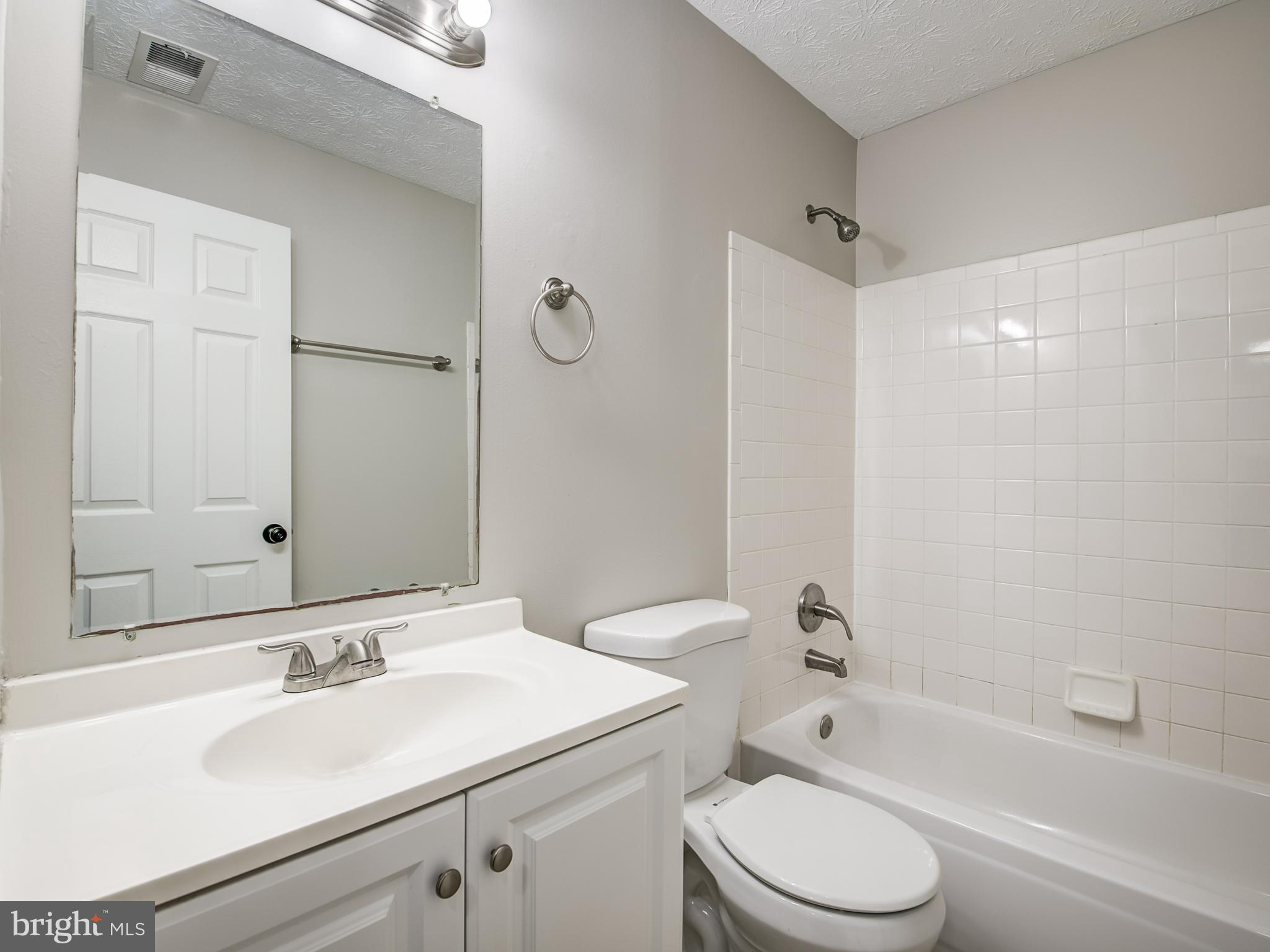 KINGS WOODS - Residential