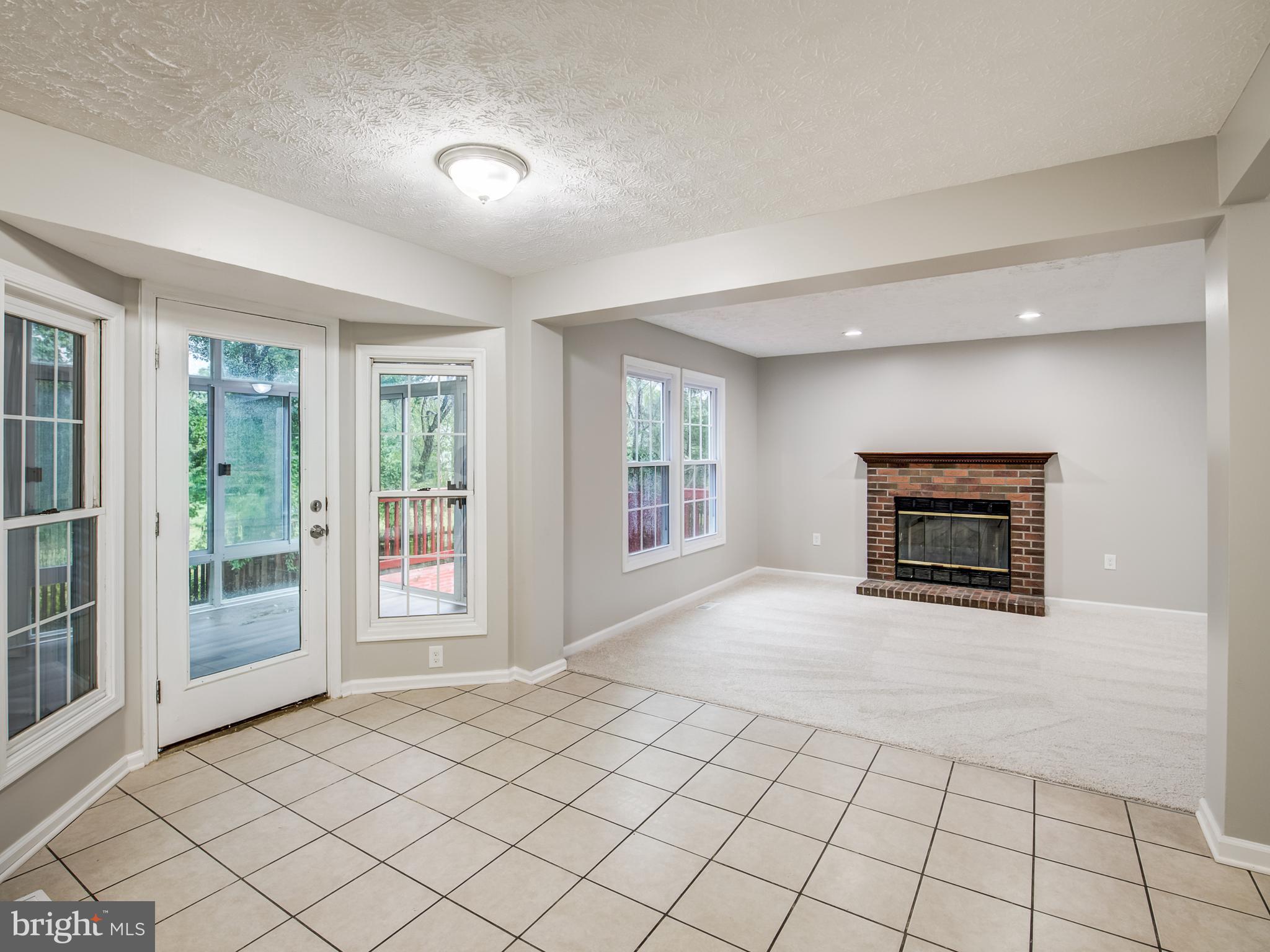 KINGS WOODS - Residential