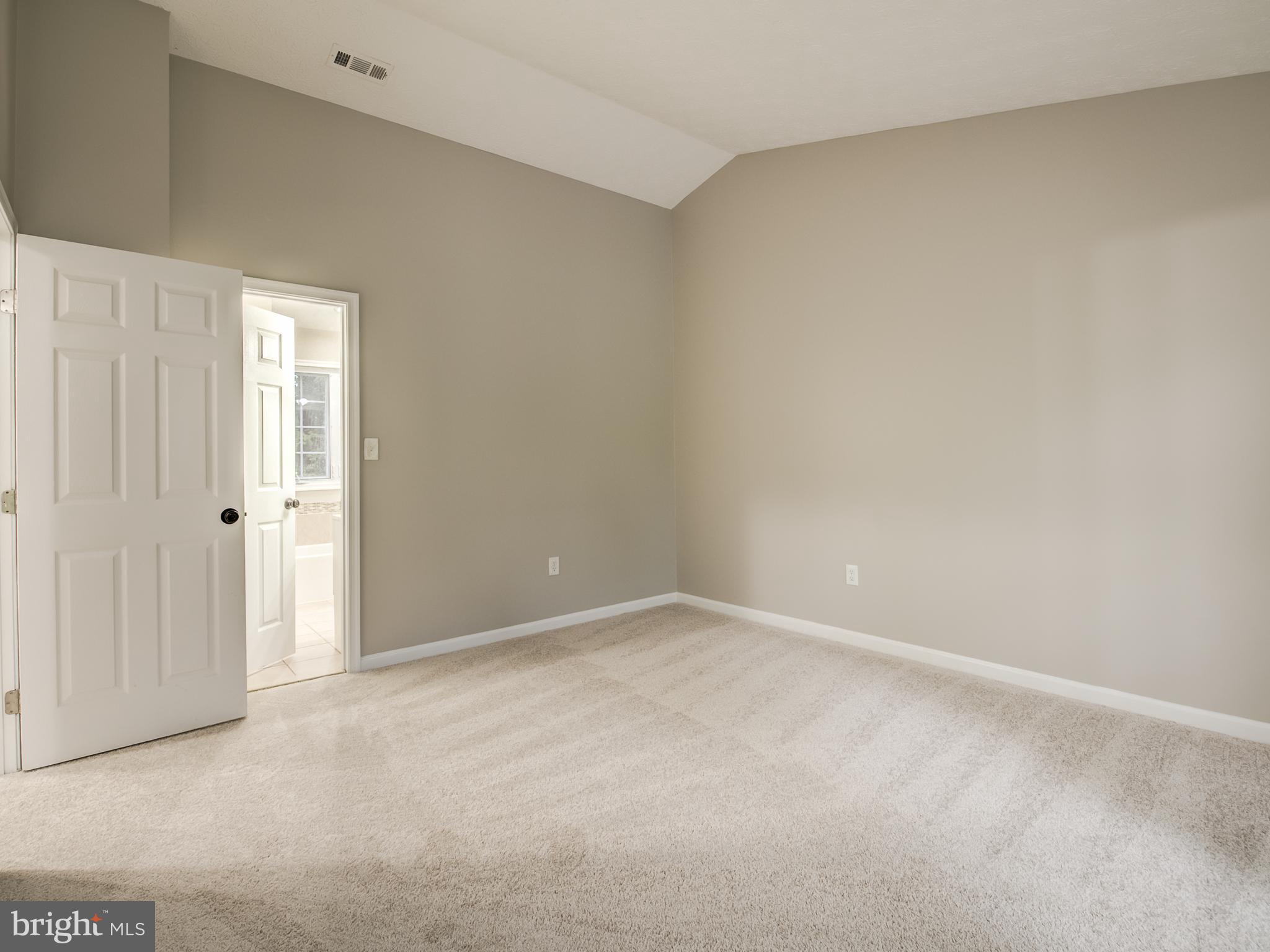 KINGS WOODS - Residential