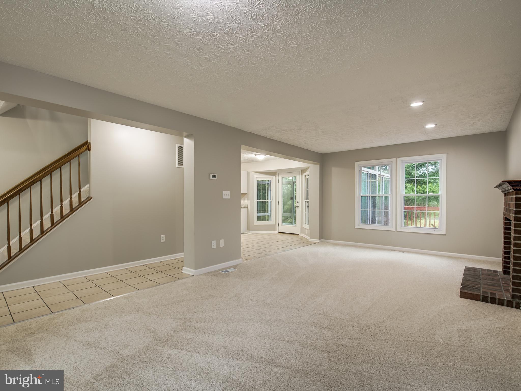 KINGS WOODS - Residential