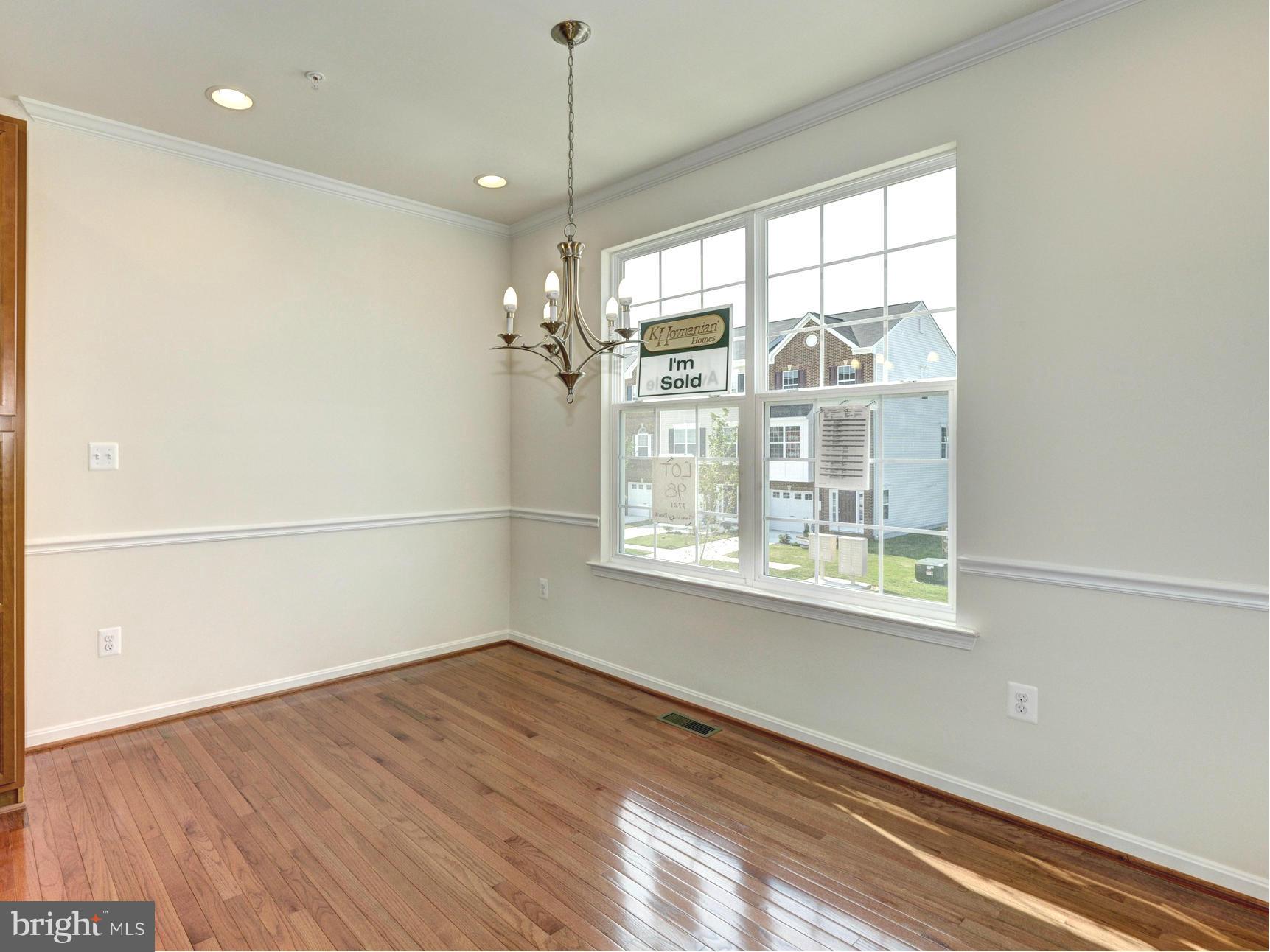 ADMIRALS LANDING - Residential