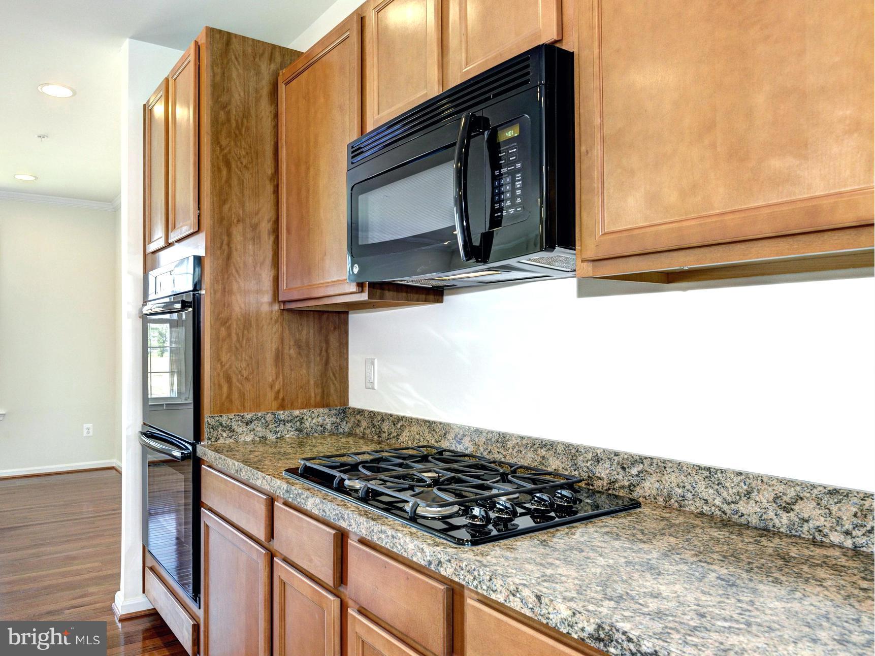 ADMIRALS LANDING - Residential