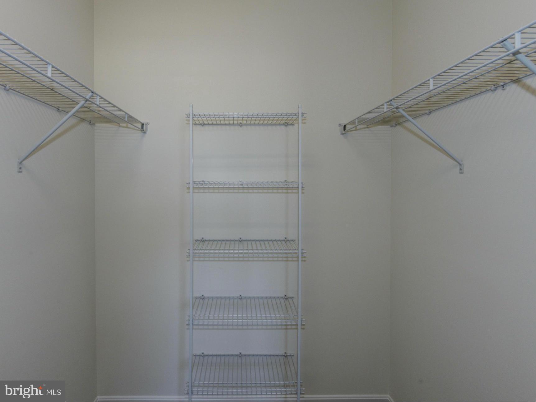 ADMIRALS LANDING - Residential