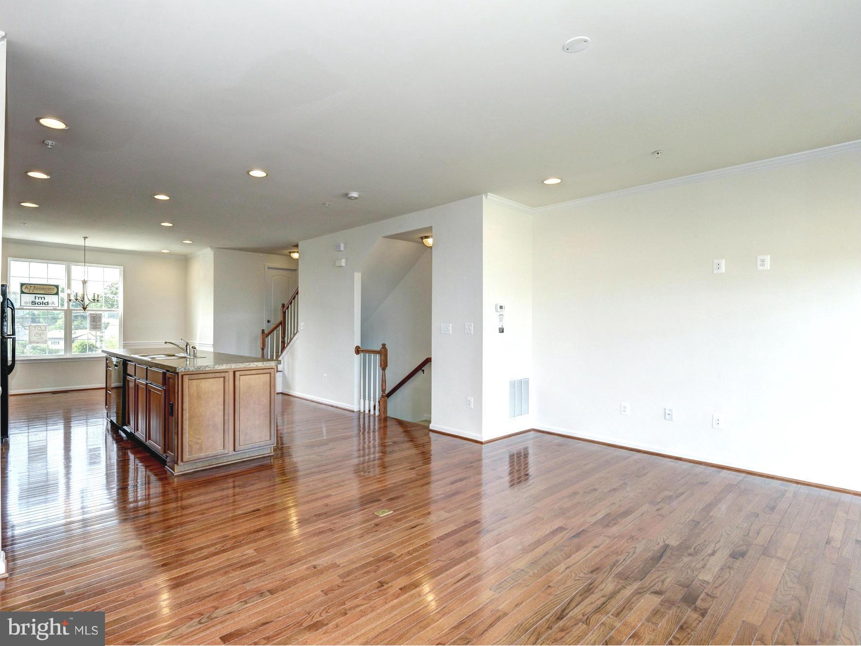 ADMIRALS LANDING - Residential