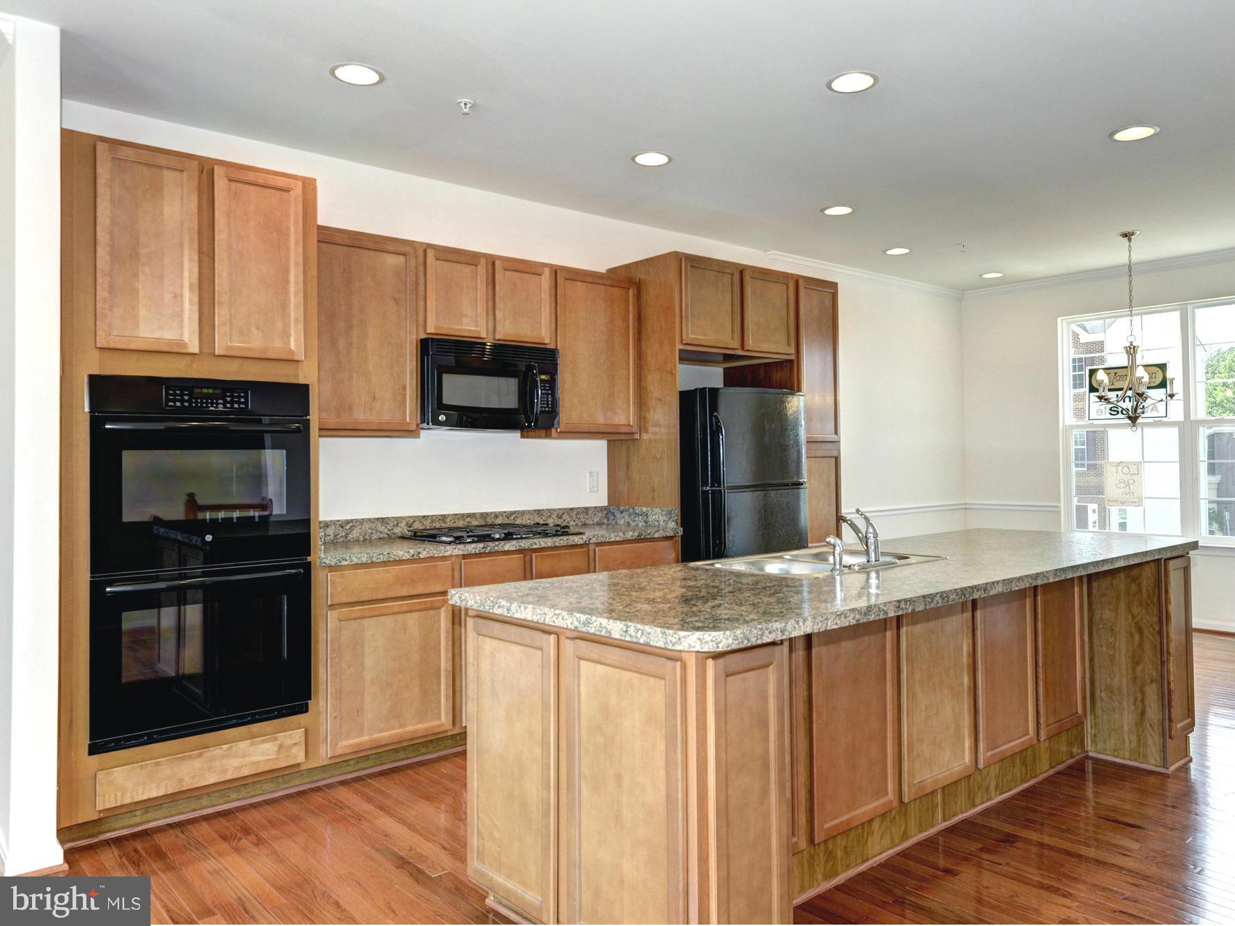 ADMIRALS LANDING - Residential