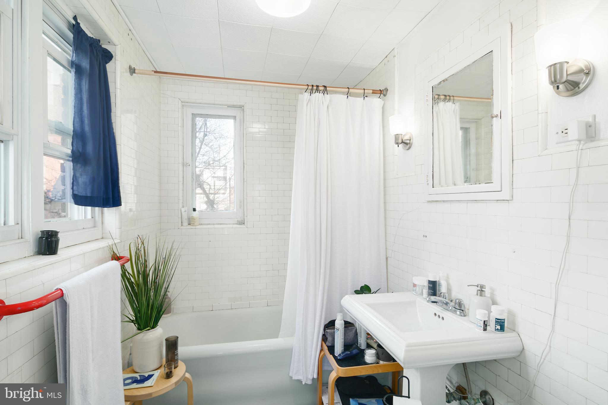 FITLER SQUARE - Residential Lease