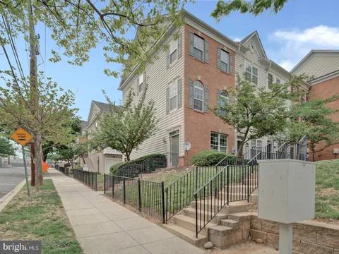 MLS: DCDC2197862